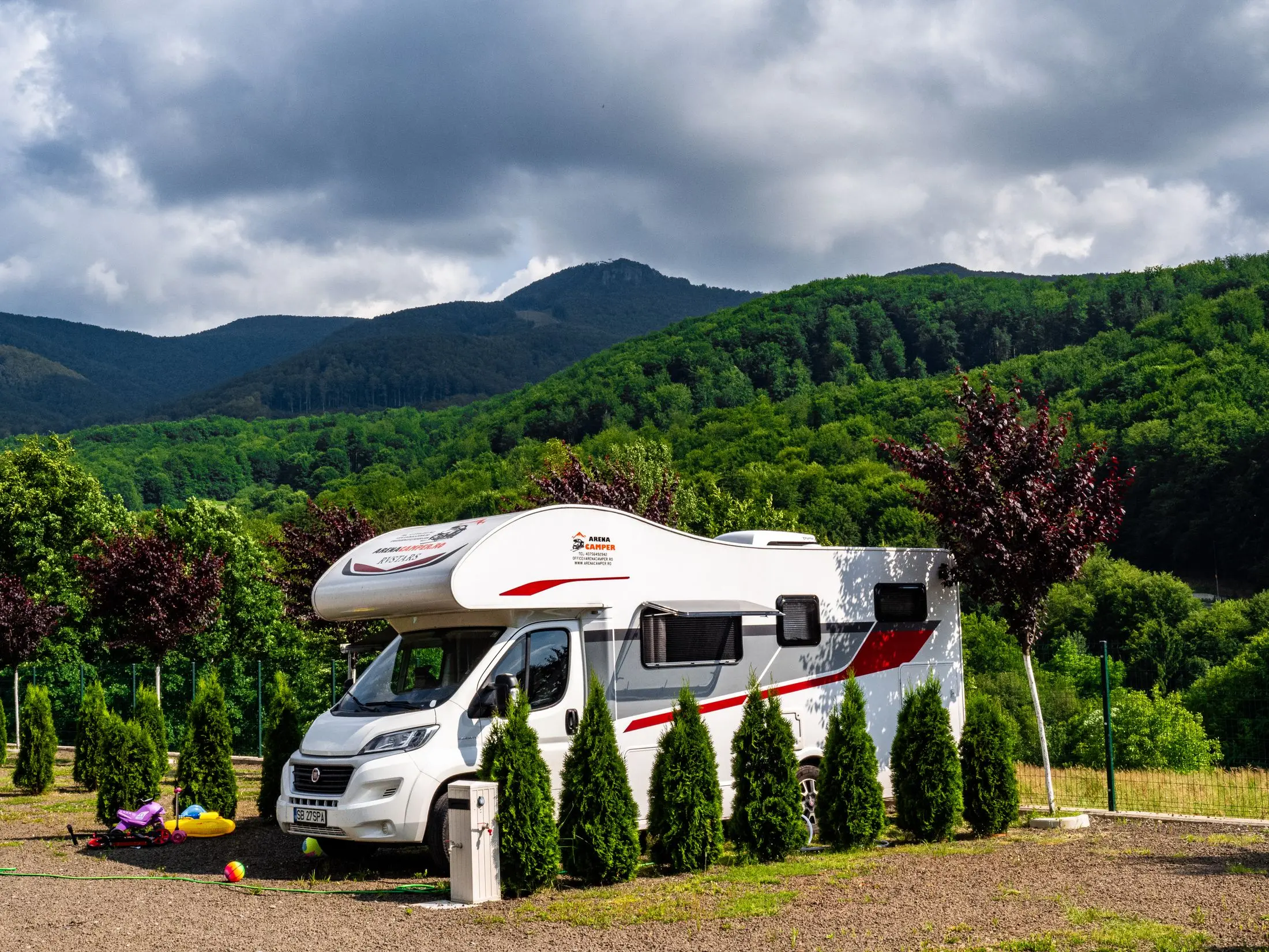 autorulota in camping Tara Oasului